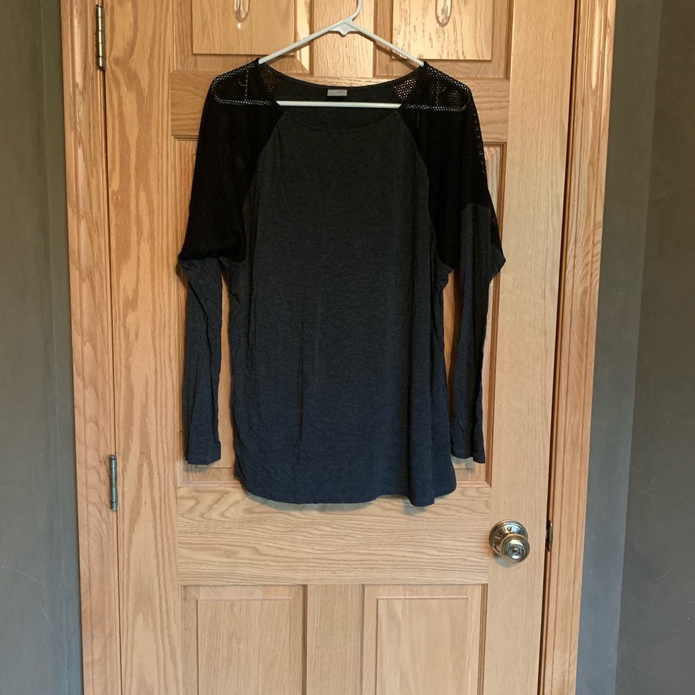 Long Sleeve Work Out Shirt